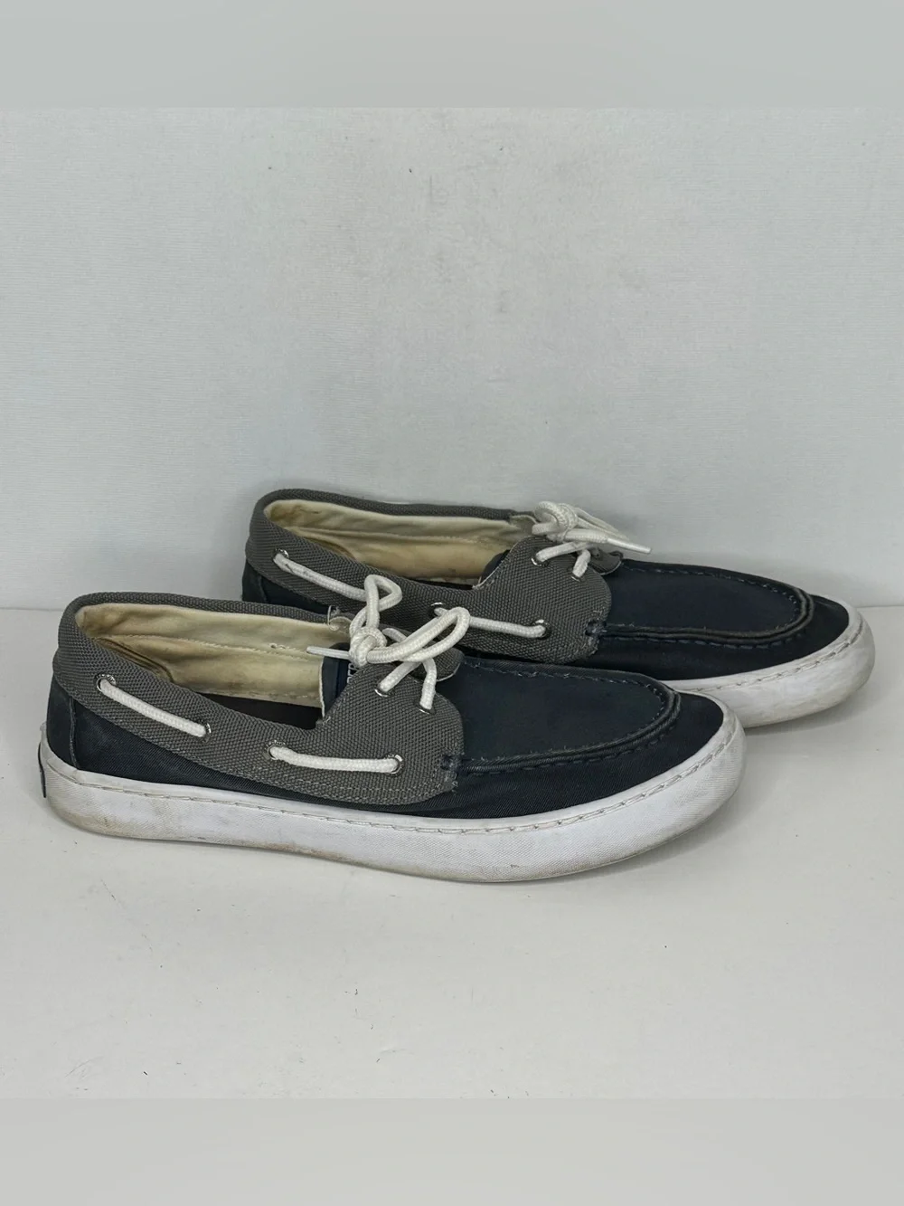 Sperry Two Eye Navy and Gray Boat Shoes Top Siders Canvas Sz 9.5